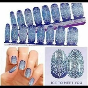 **RETIRED Color Street Ice to Meet You**